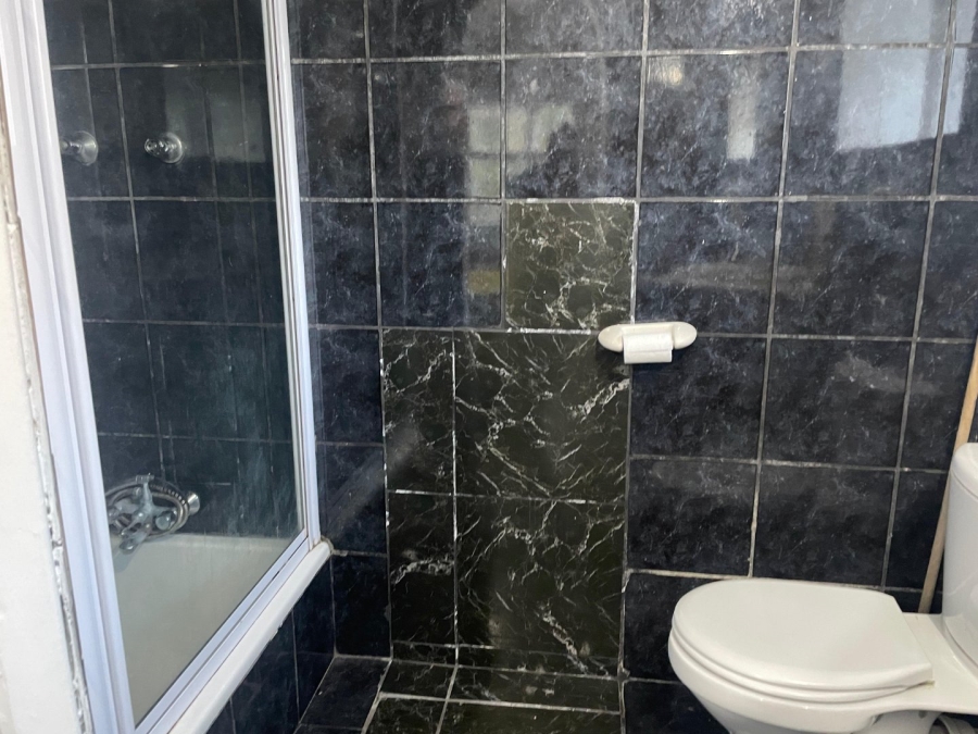 5 Bedroom Property for Sale in Amalinda Eastern Cape